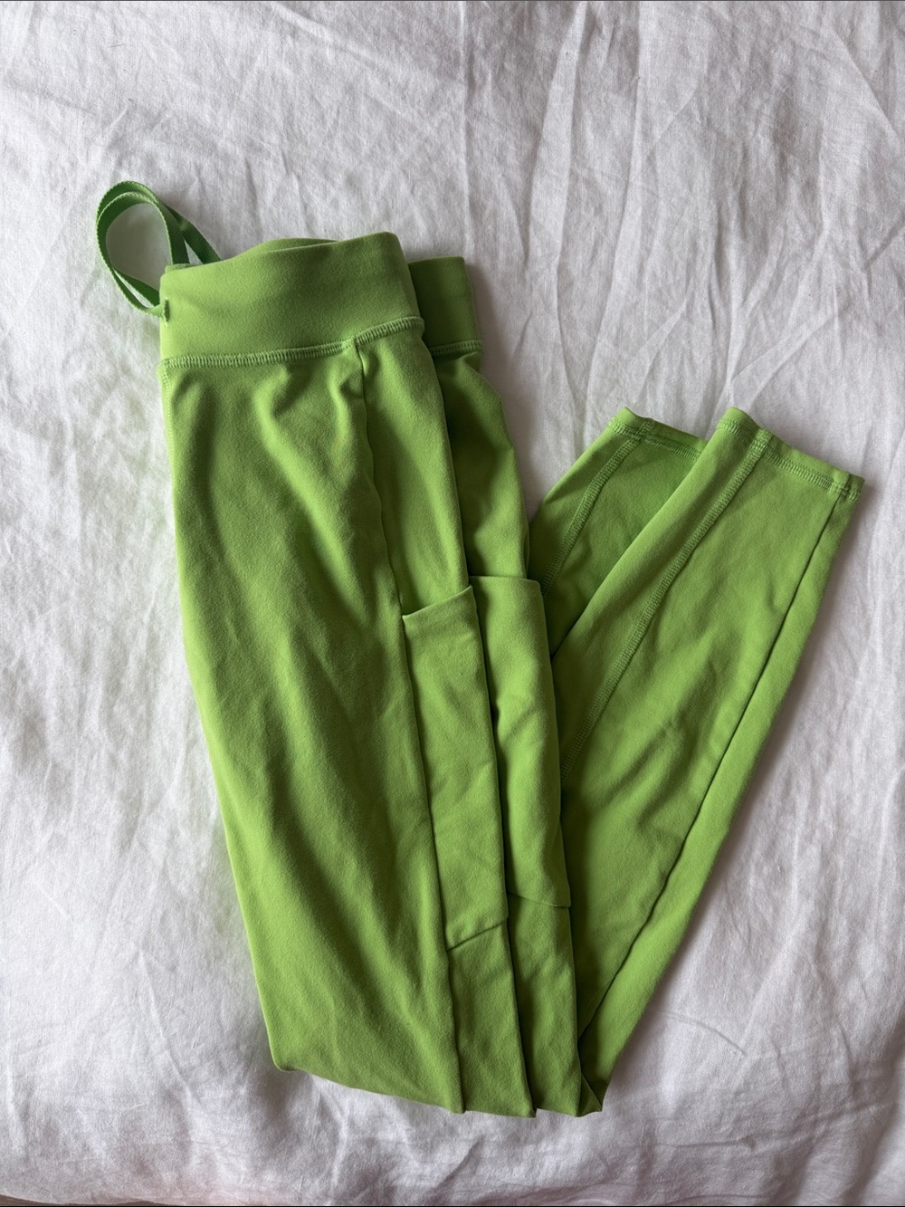 ALO Yoga Lime Green Performance Leggings 7/8